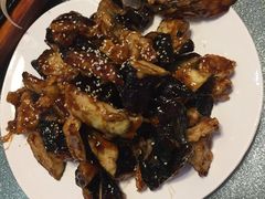 焦糖茄子牛肉粒-桃子餐厅·天津菜(红星路直营店)