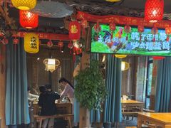-头上红煨盐鸡·非遗院子餐厅