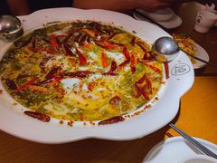-江渔儿酸菜鱼专门店(明珠广场店)