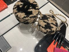 -CHANEL(恒隆广场店)