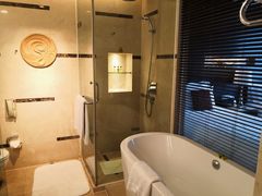 -青岛海尔洲际酒店