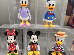 -泡泡玛特POPMART(蓝色港湾店)