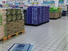 -沃尔玛(前山店)