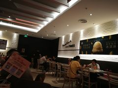 大堂-必胜客(东大桥店)