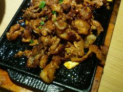 铁板五花肉-吕氏疙瘩汤·海鲜新鲁菜(凯德mall新都心店)