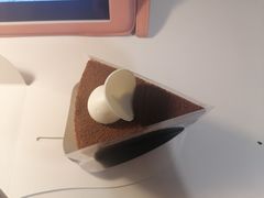 红茶巧克力蛋糕切片-巴黎贝甜(武夷花园店)