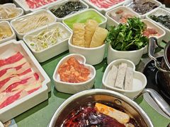 -一围肥牛小火锅(高铁吾悦店)