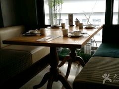 靠窗位-黛瓦里巷(南京东路店)