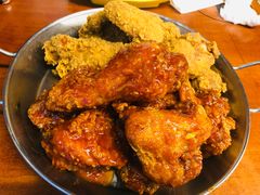 -BHC炸鸡(明洞总店)