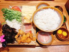 蒙自过桥米线-麦麦山云南菜(复地活力城店)