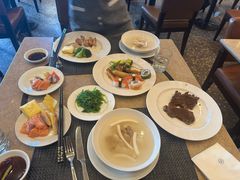 -怡聚轩全日制自助餐厅(大中华喜来登酒店)