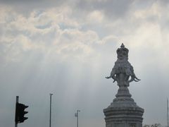 -皇家田广场(อนุสาวรีย์ทหารอาสา)