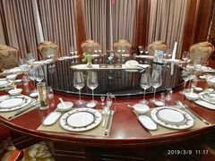 -春兰国宾馆(凤城河风景区老街店)