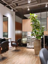 -Mentor Hair Salon