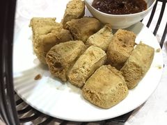 酥皮臭豆腐-绍兴饭店(大宁店)