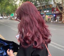 -BULB STUDIO 巴柏明星发型工作室