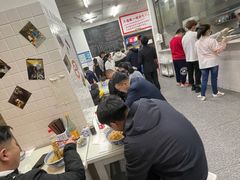 大堂-沪西老弄堂面馆(定西路店)