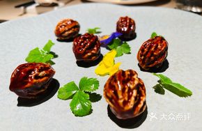 Summer Fresh Lotus Stem Truffle Oil Baked Crab Meat