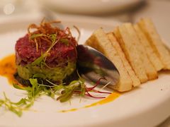 牛肉塔塔配牛油果黑橄榄酱-Solo(衡山路店)