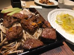 -穹六人间 people 6(岳阳路店)