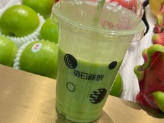 -每日新鲜水果吧(芮欧百货店)