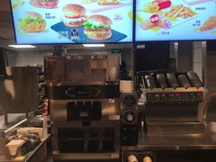 -麦当劳(丽江玉河广场店)