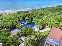 -三亚湾海居铂尔曼度假酒店