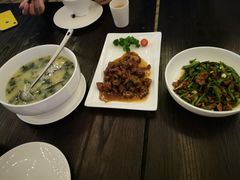 -几个木匠匠人厨房