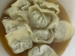 特色荠菜肉馄饨-潘国仙耳光馄饨(黄家阙路店)