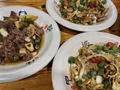 -何永光123鲜牛肉馆(1号店)