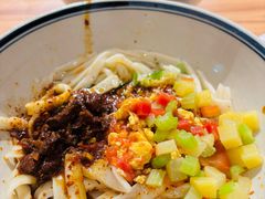 三合一驴蹄子面-宋益驴蹄子面肉夹馍(辛家庙店)