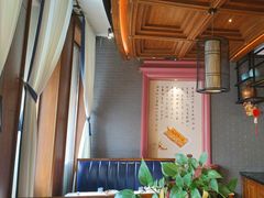 -八府香鸭·啫啫煲(华山路店)