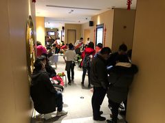 等位区-海底捞火锅(海宁路店)