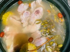 -野迹·石橄榄鸡·烧烤(新洲店)