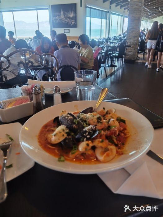 Swiss Louis Italian & Seafood Restaurant图片