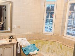 -大连罗马假日酒店温泉