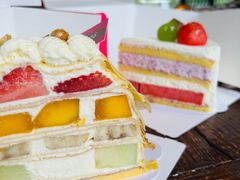 应季白巧水果千层-PAOPAO Bakery&Café(港汇店)