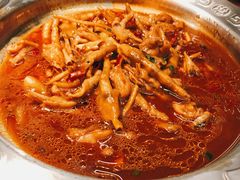 鸡爪煲-胖哥俩肉蟹煲(湖滨银泰in77店)