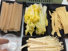 -云晓光头烧烤吧(德平路店)