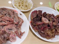 -闫家驴肉老店(华电一校店)