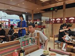 -老牌坊云南鱼豆花火锅(哈西万达店)