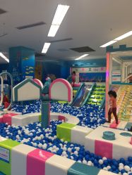 -孩子王童乐园(成都吾悦广场店)