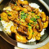 看了别人的点评，说是「照烧鸡腿饭」很好吃