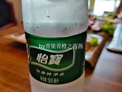 怡宝矿泉水-大油嘴碳烤油边