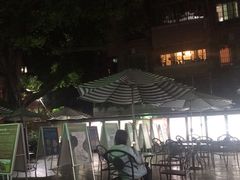 -十三号剧院