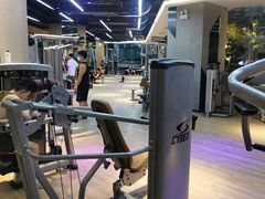 -威克健身游泳(万菱汇店)