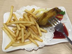 -佰搭果·广式茶餐厅(西华路店)