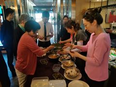 等位区-马仕玖煲·融合菜·酥不腻烤鸭(人大店)