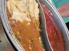 -阿瓦山寨·湘菜现炒·剁椒鱼头王(咸阳总店)