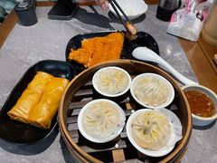 -莱莱小笼·乔艾